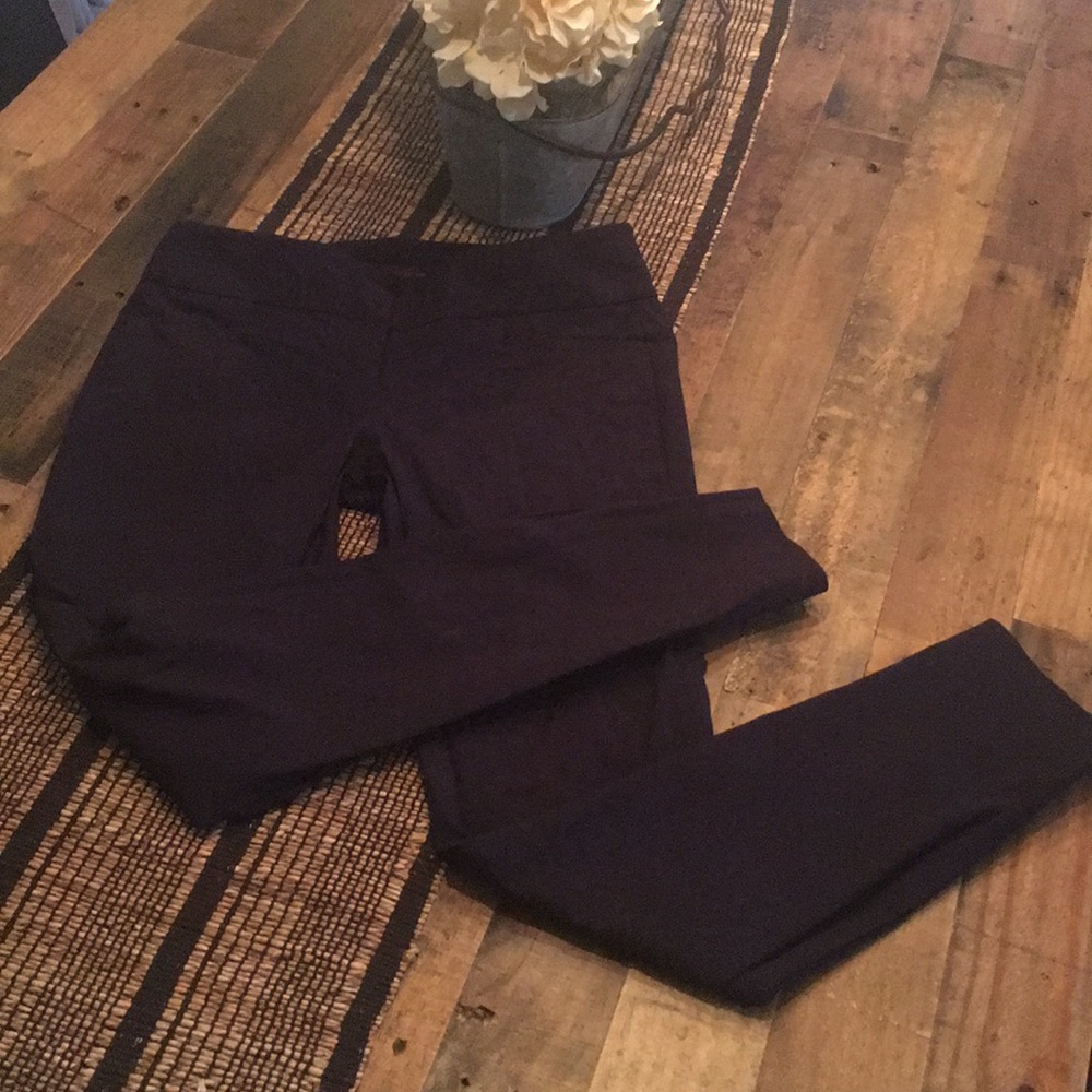 The Limited Exact Stretch Pant. Size 2 Blue.